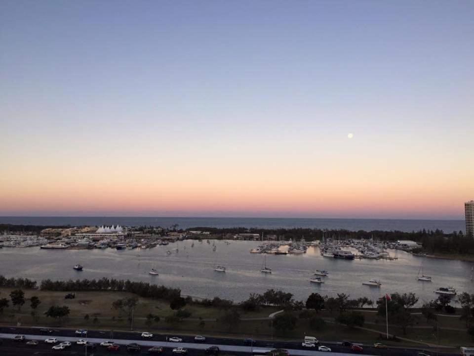 Stunning View Close To Everything Gold Coast Bagian luar foto