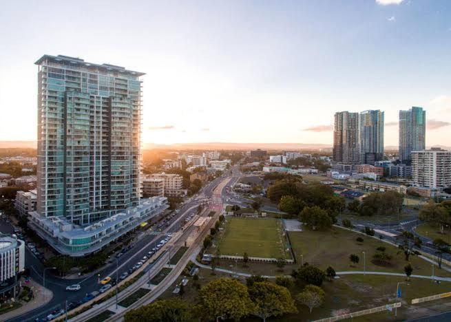 Stunning View Close To Everything Gold Coast Bagian luar foto